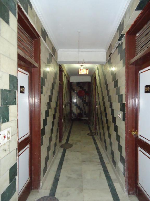 Hotel Sahara International Deluxe Nowe Delhi Zewnętrze zdjęcie
